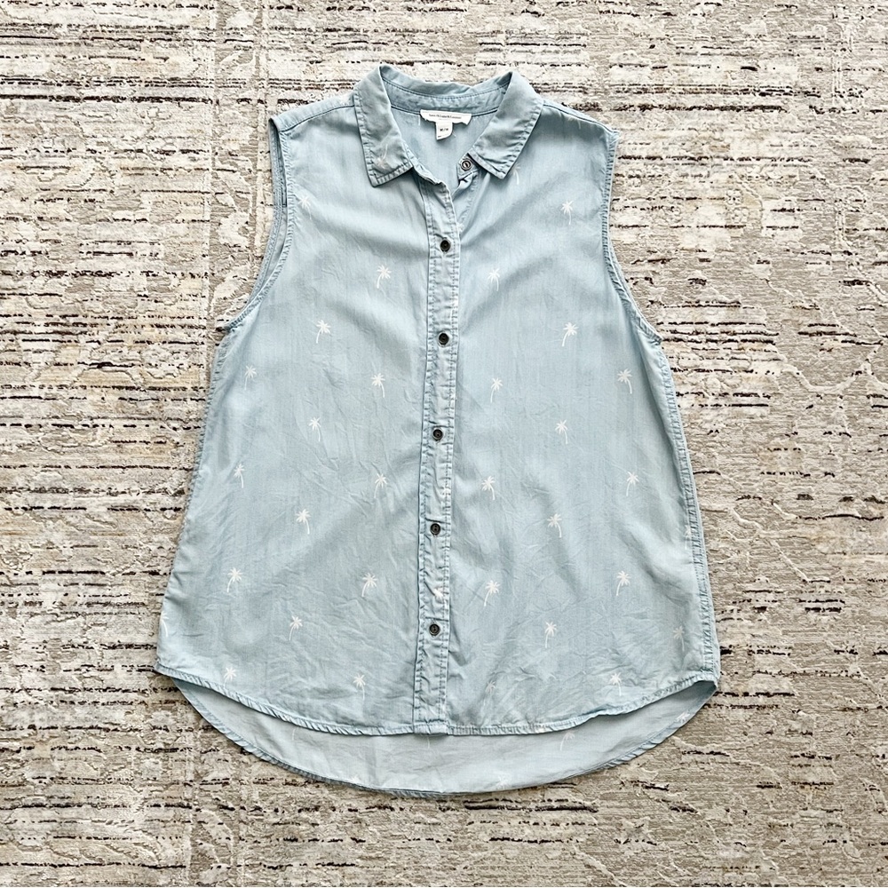 beachlunchlounge sleeveless button down